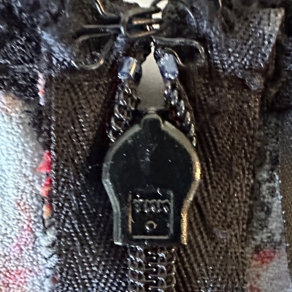 MINKPINK Black Floral High Waist Shorts - Picture 5 of 6